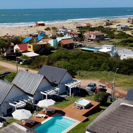 Kanaloah Lodge & Cabins Punta Del Diablo Esterno foto